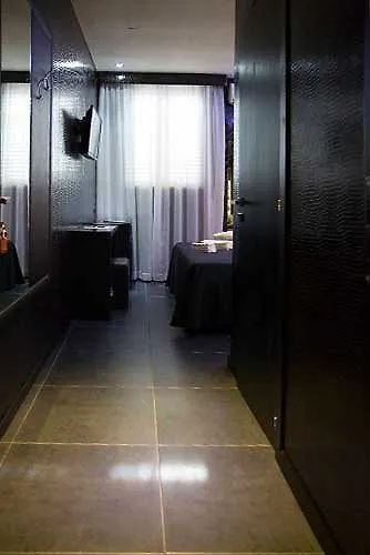 Kleopatra Design Hotel Νάπολη 4*,